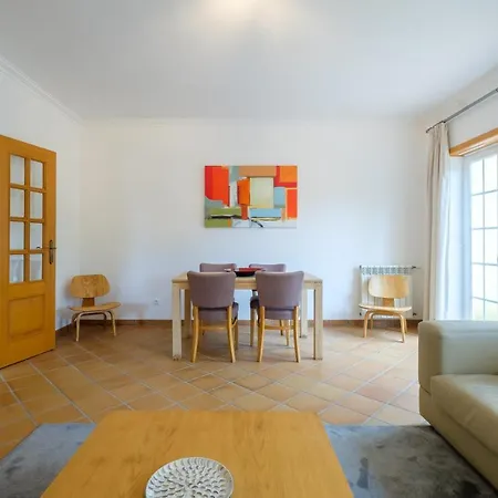 Dom wakacyjny D. Sebastiao Townhouse Praia del Rei