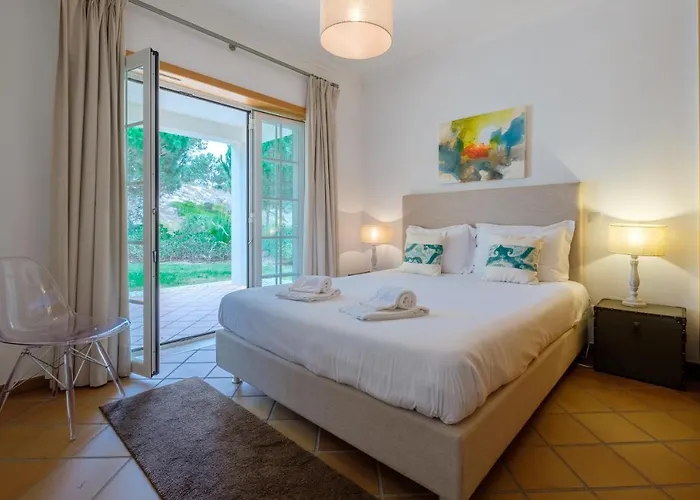 D. Sebastiao Townhouse